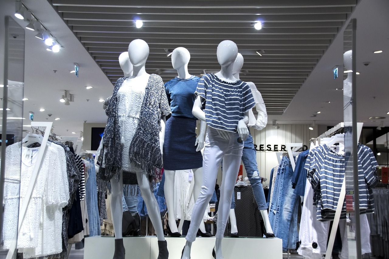 How to Start a Clothing Brand